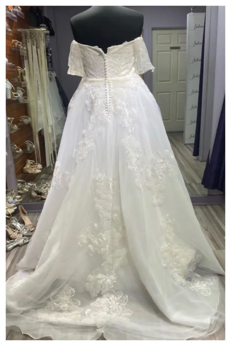 Michelle Bridal Style #MB2502 Backface Thumbnail Image